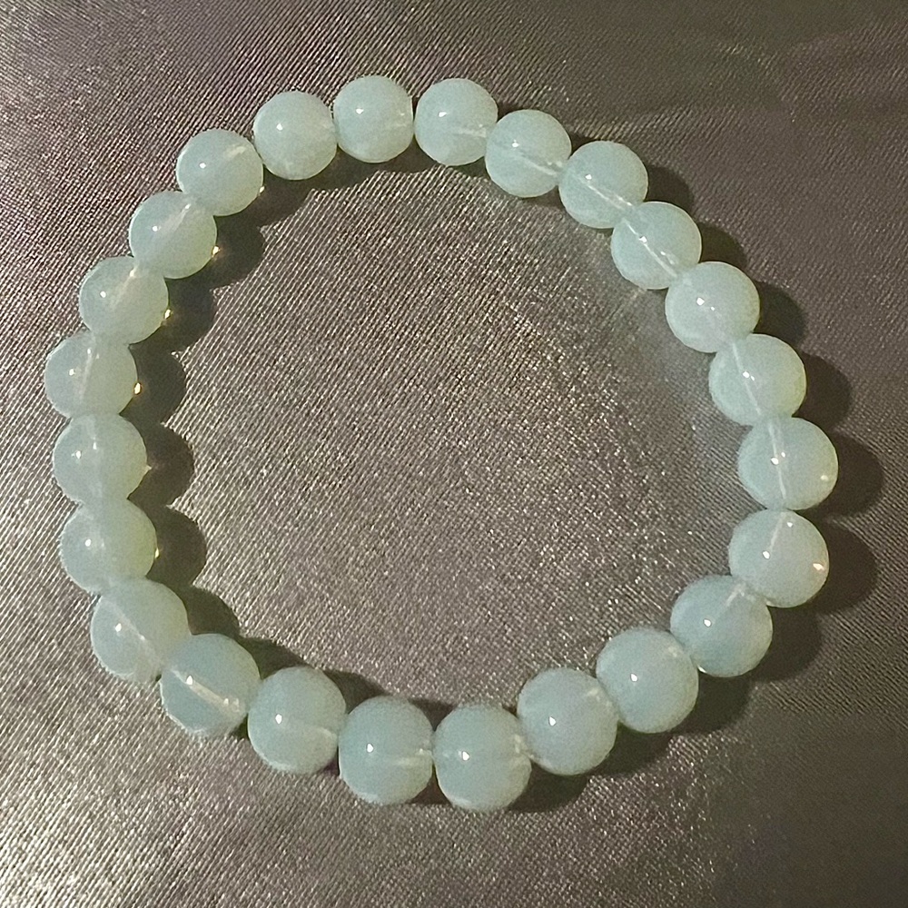 Elegant Blue Beaded Bracelet